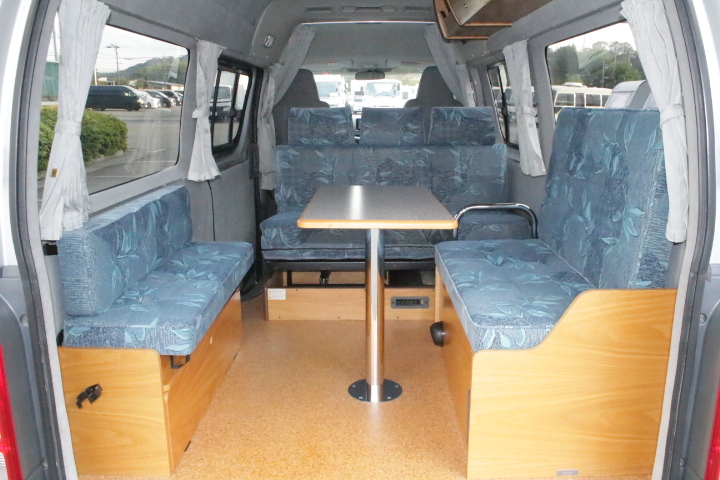 キャンピングカーバンコン