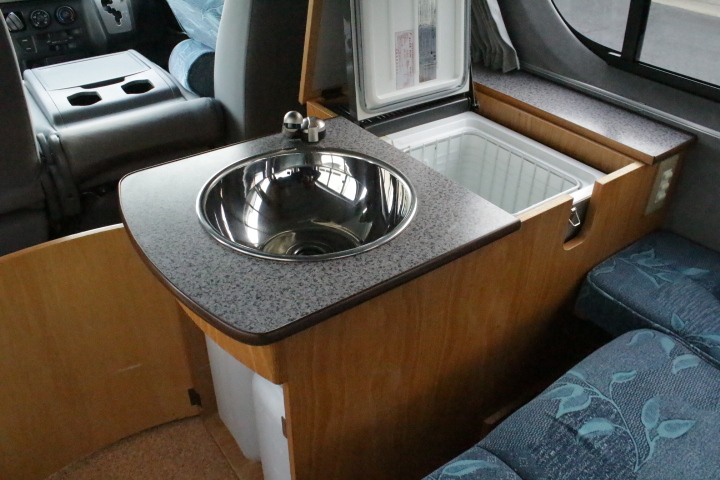 キャンピングカーバンコン