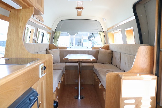 キャンピングカーバンコン