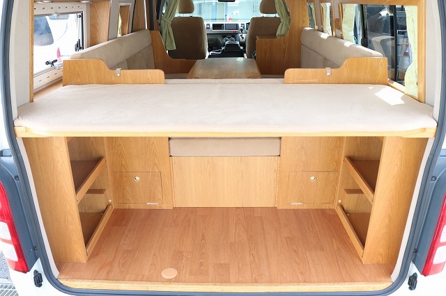 キャンピングカーバンコン