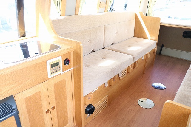 キャンピングカーバンコン