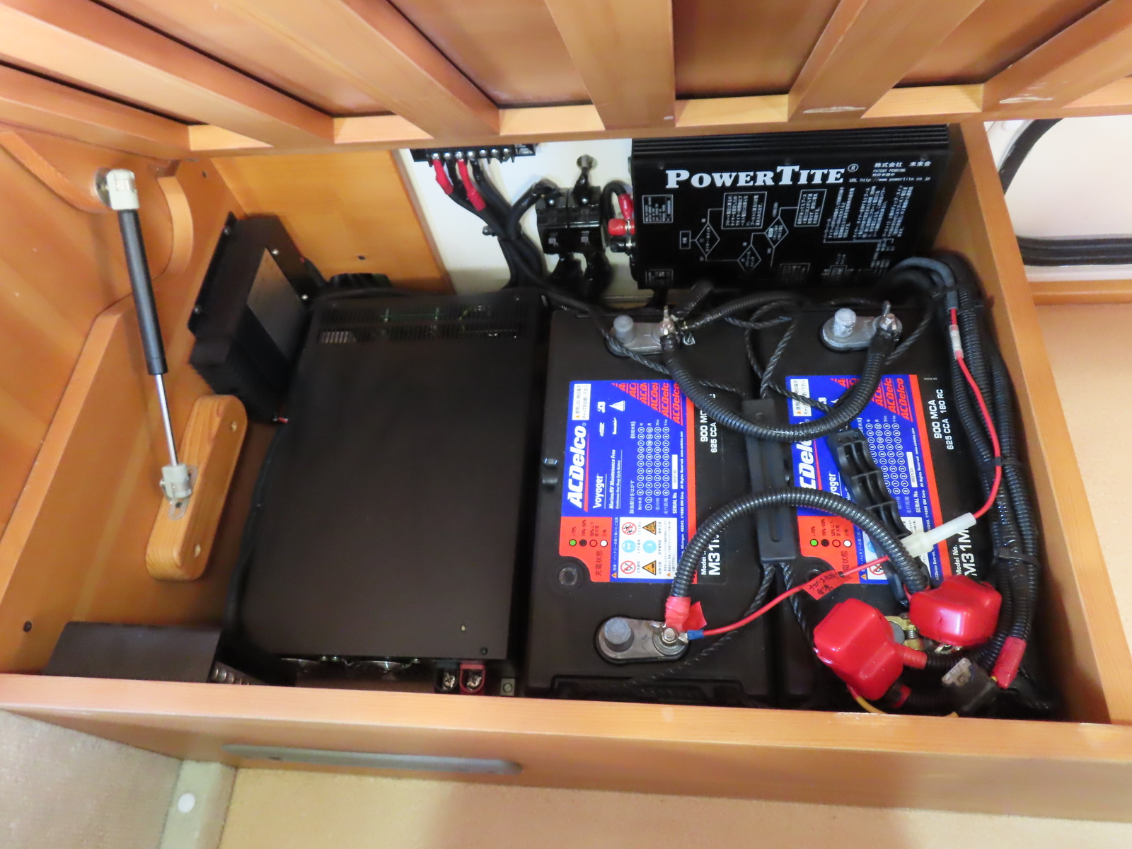 キャンピングカーキャブコン