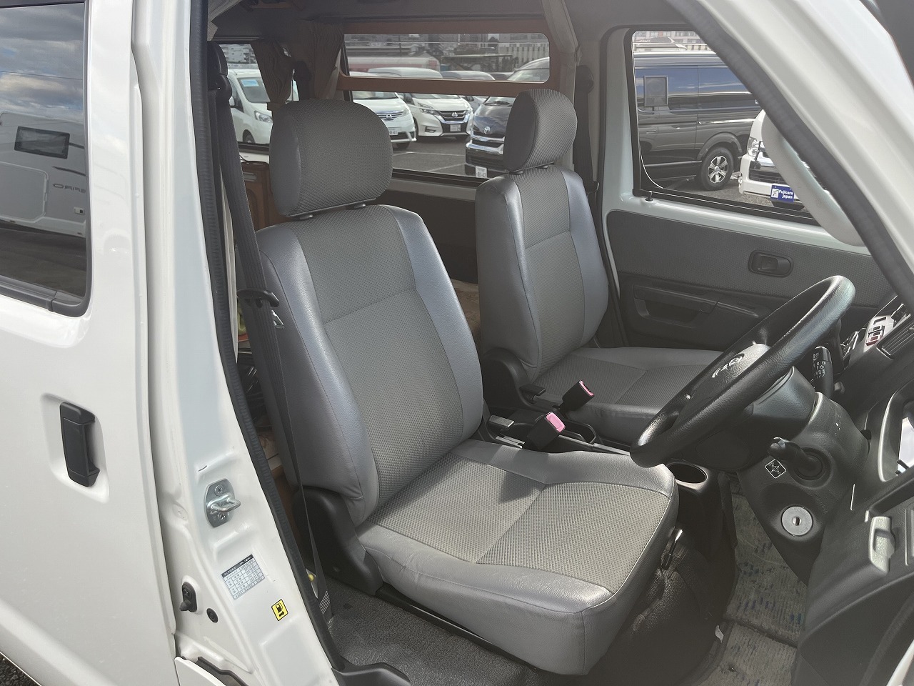 キャンピングカーバンコン