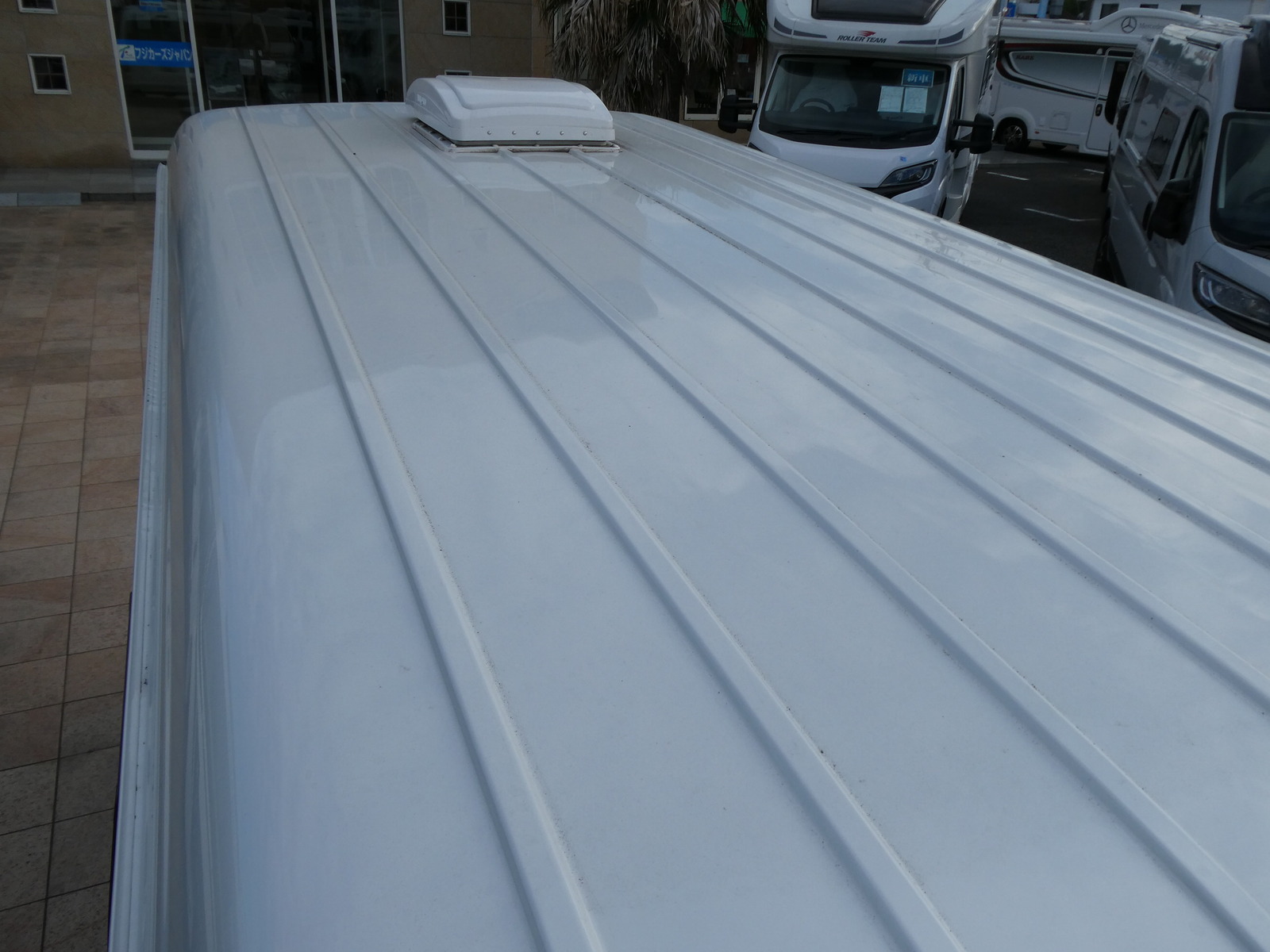 キャンピングカーバンコン