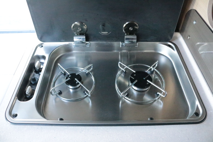 キャンピングカーバンコン