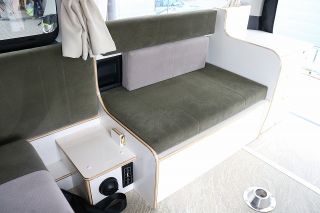 キャンピングカーバンコン