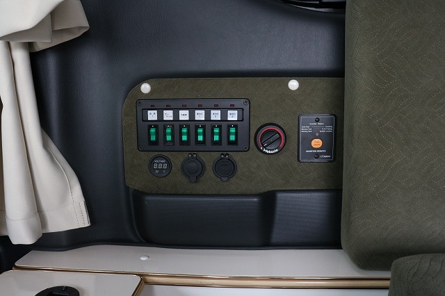 キャンピングカーバンコン