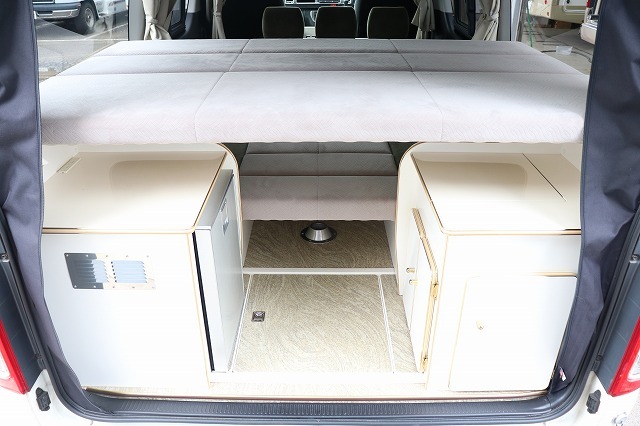 キャンピングカーバンコン