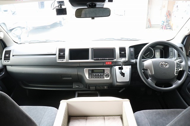 キャンピングカーバンコン