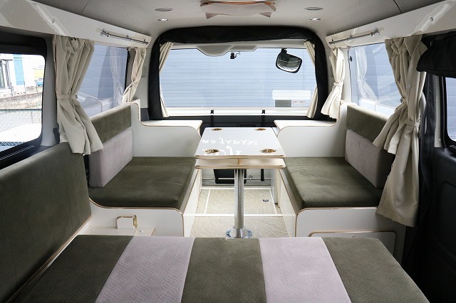 キャンピングカーバンコン