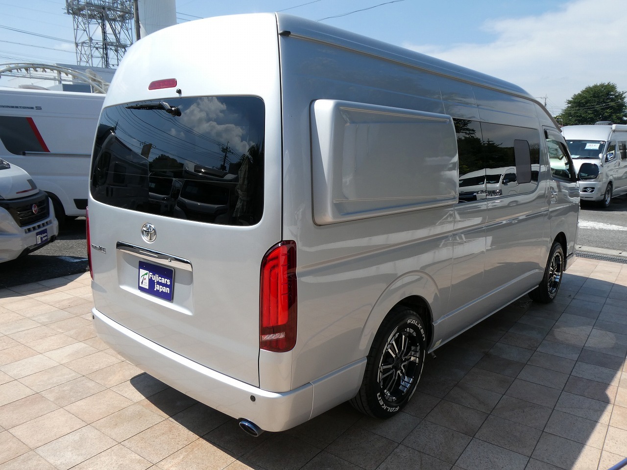 キャンピングカーバンコン