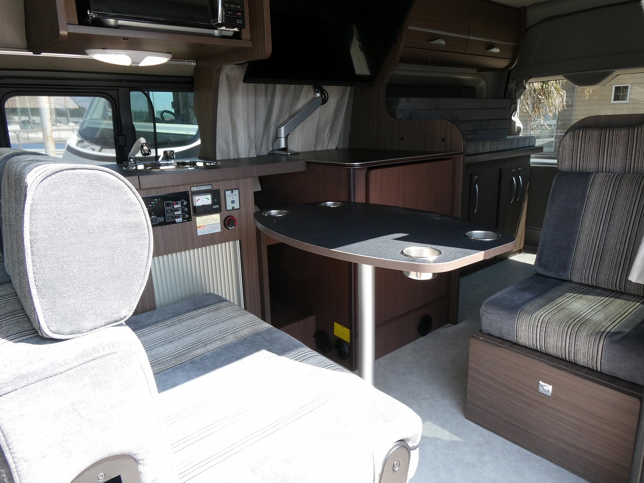 キャンピングカーバンコン