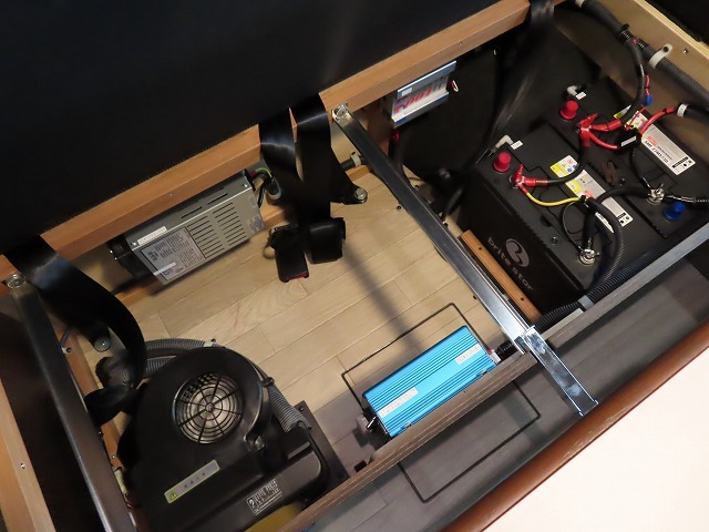 キャンピングカーバンコン