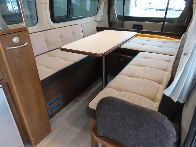 キャンピングカーバンコン