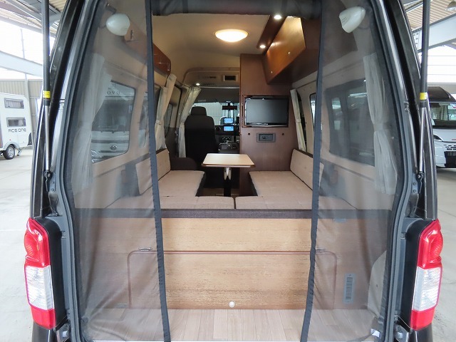 キャンピングカーバンコン