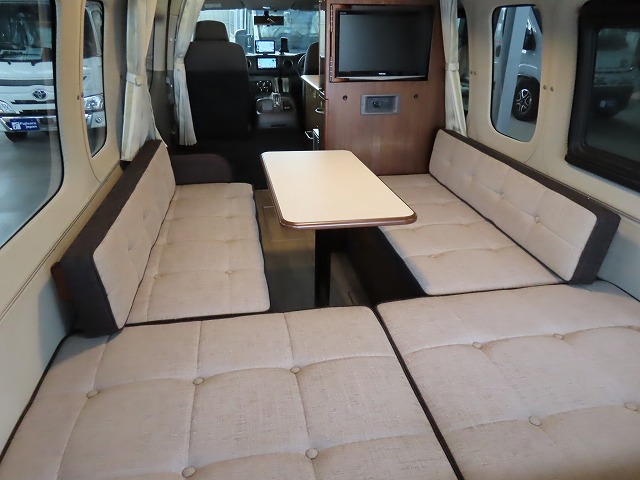 キャンピングカーバンコン