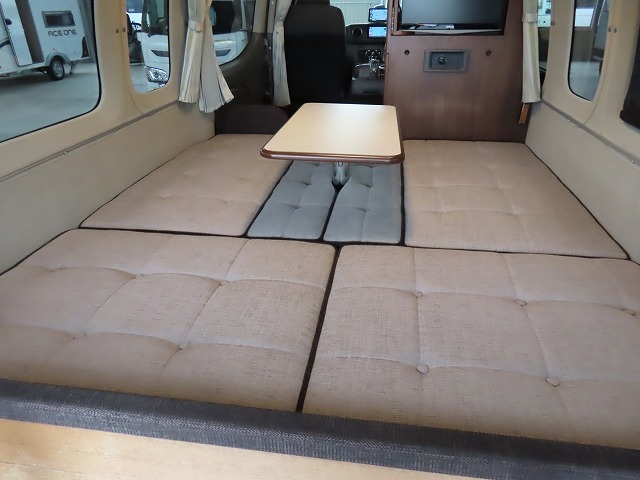 キャンピングカーバンコン