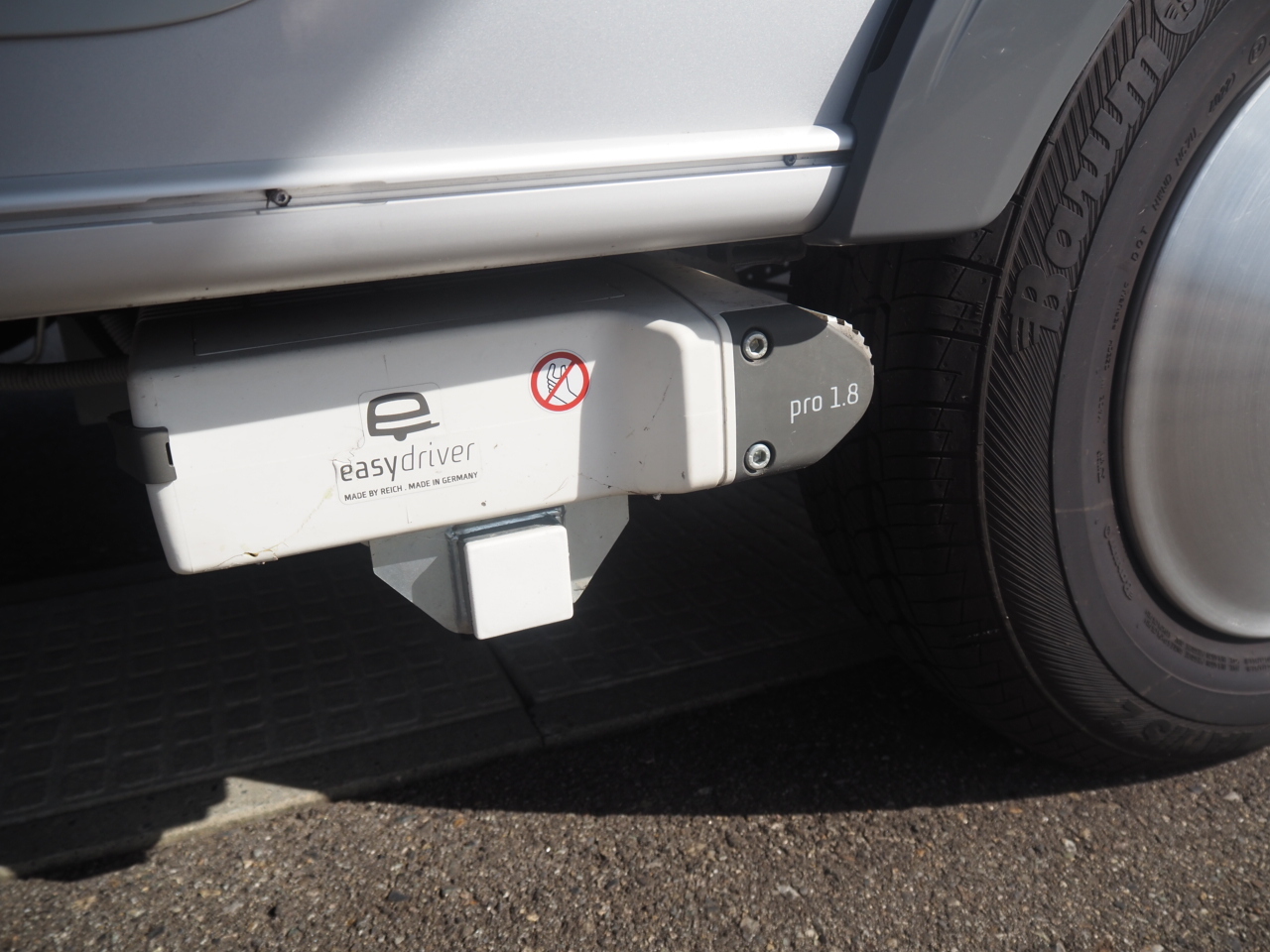 キャンピングカートレーラー