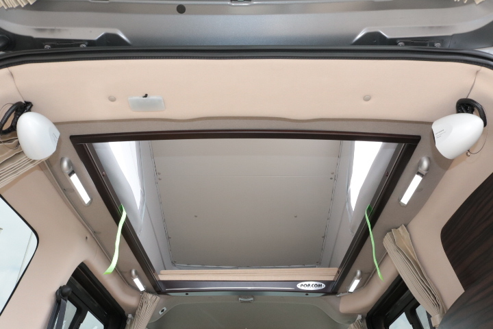 キャンピングカーバンコン