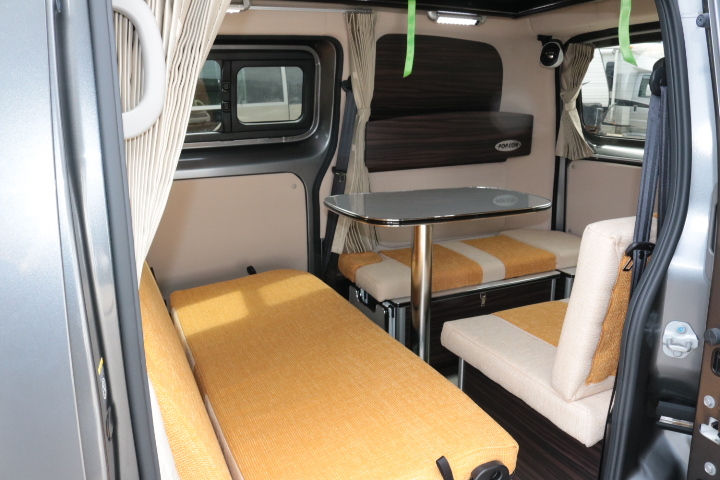 キャンピングカーバンコン