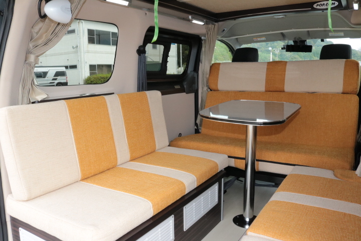 キャンピングカーバンコン