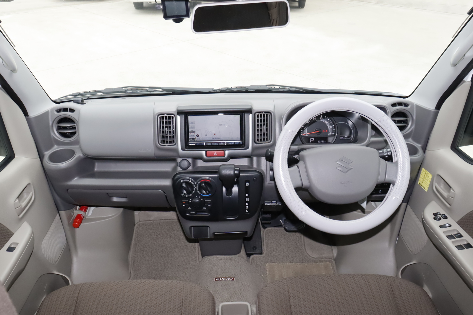 キャンピングカー軽キャンパー