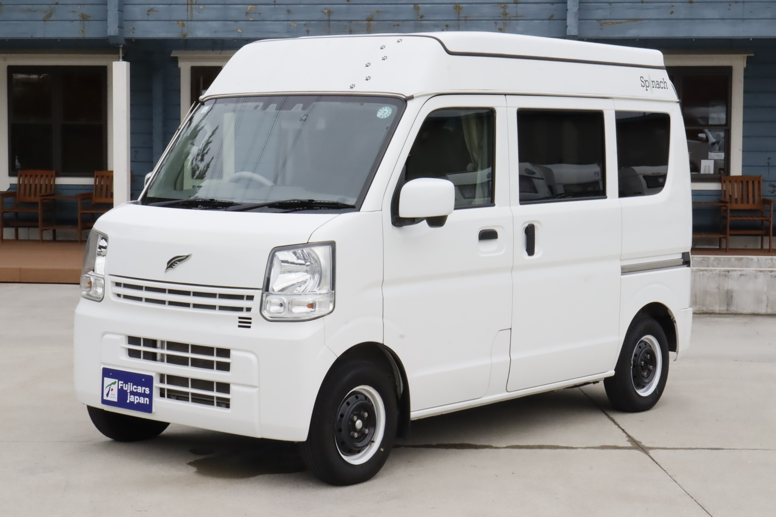 キャンピングカー軽キャンパー