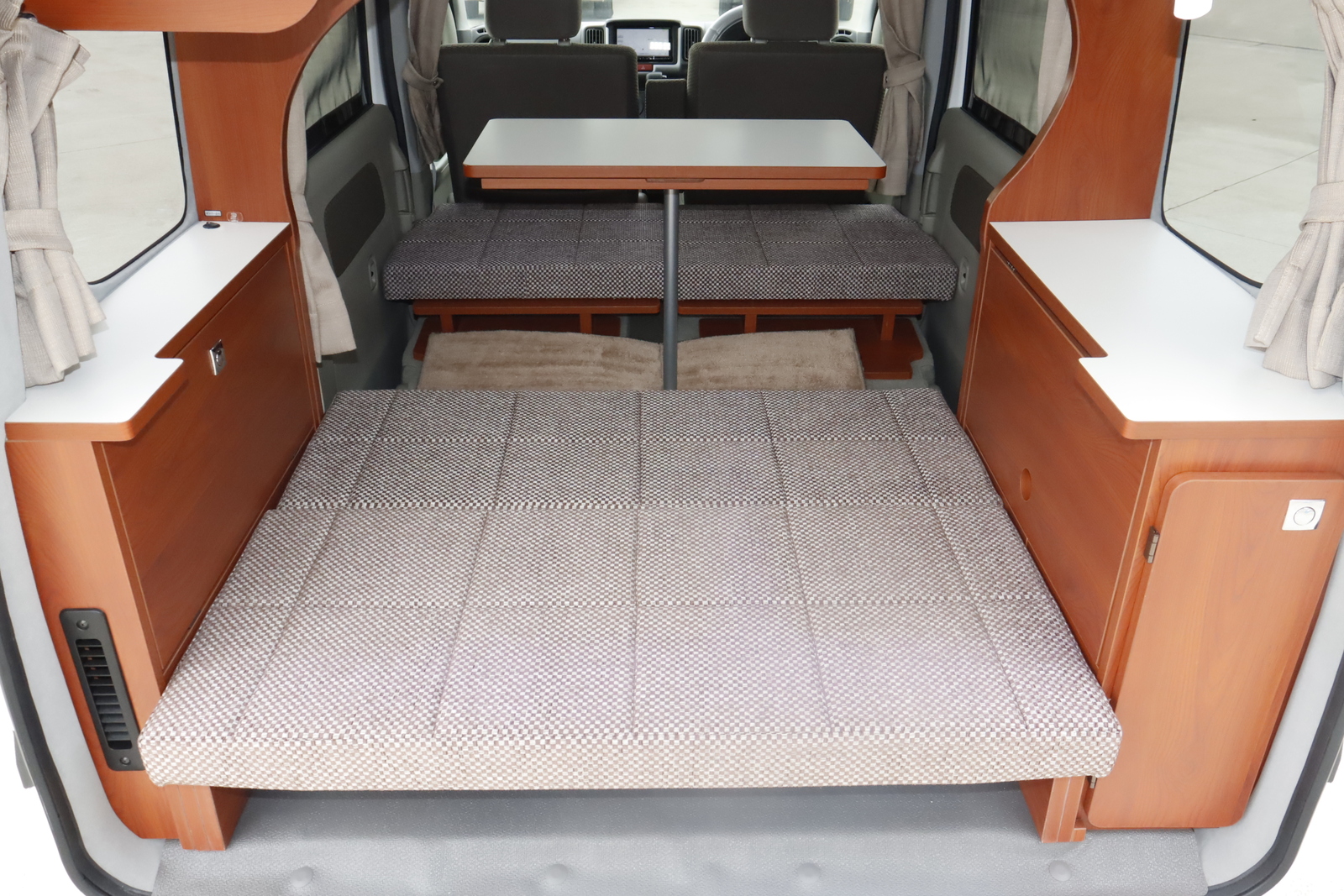 キャンピングカー軽キャンパー