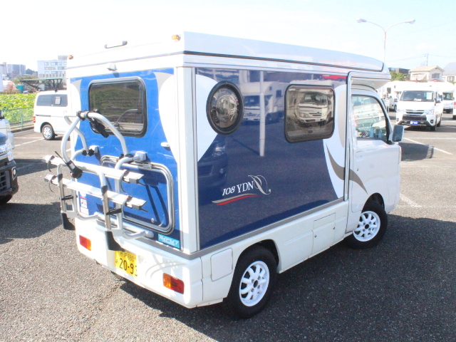 キャンピングカー軽キャンパー