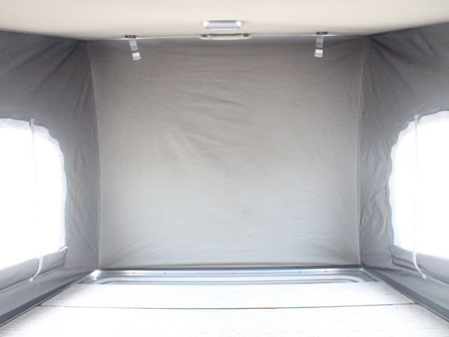 キャンピングカー軽キャンパー