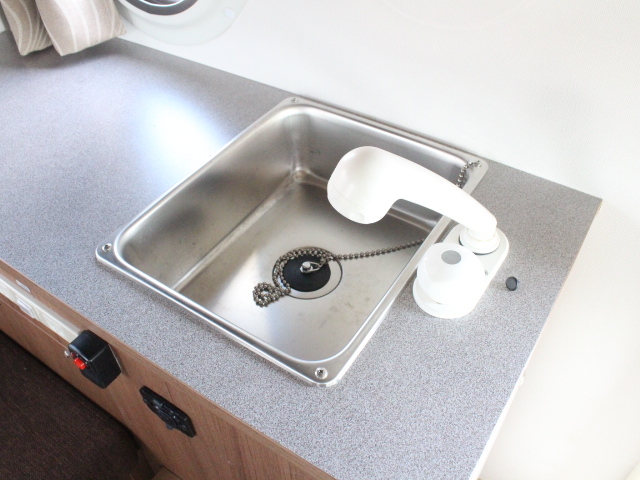 キャンピングカー軽キャンパー