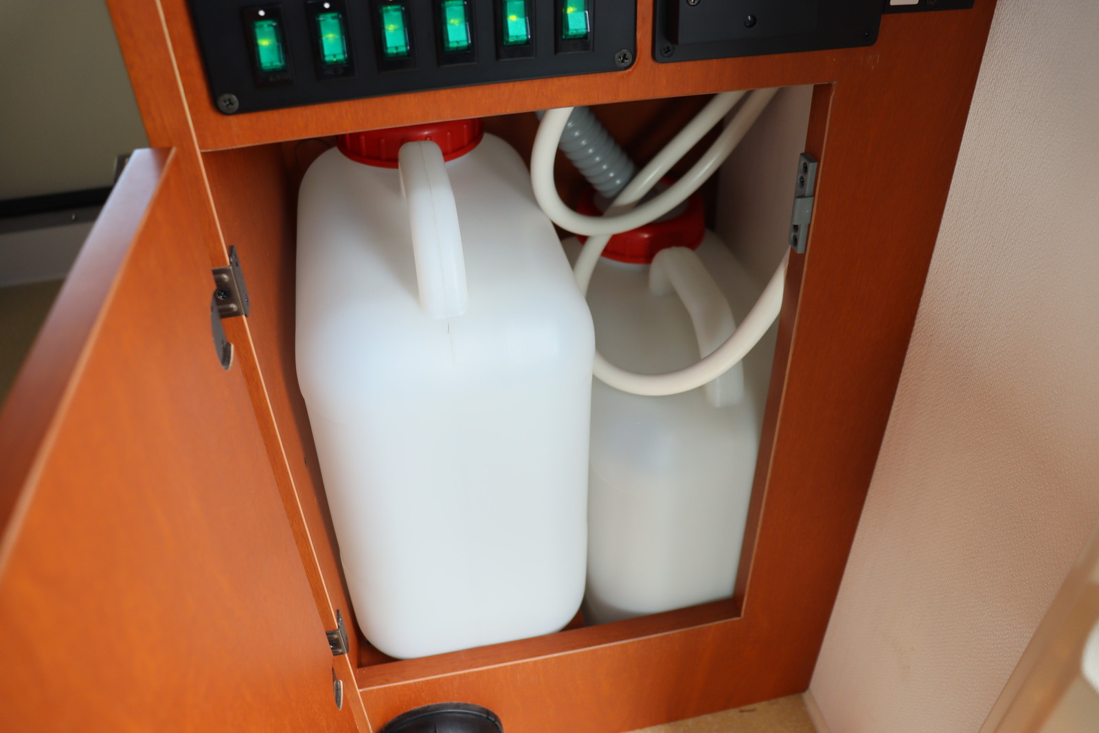 キャンピングカー軽キャンパー