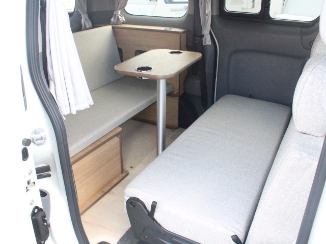 キャンピングカーバンコン