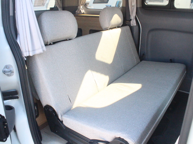 キャンピングカーバンコン