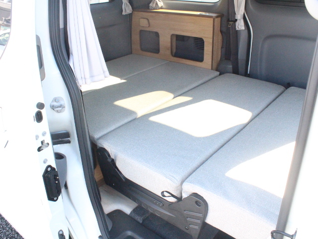 キャンピングカーバンコン