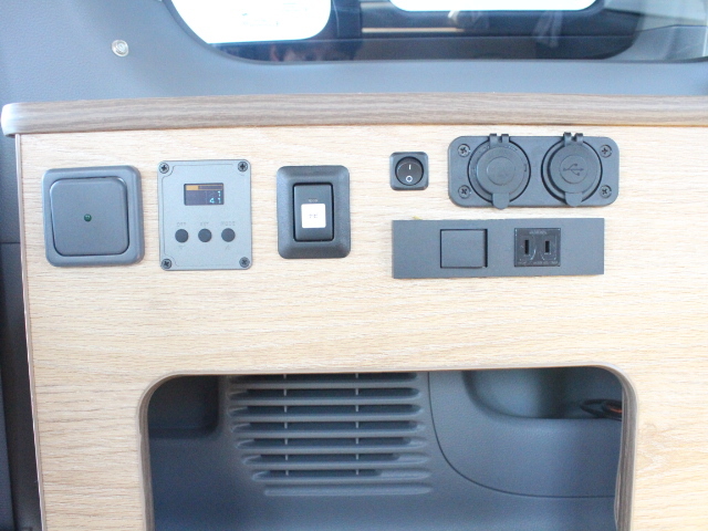 キャンピングカーバンコン