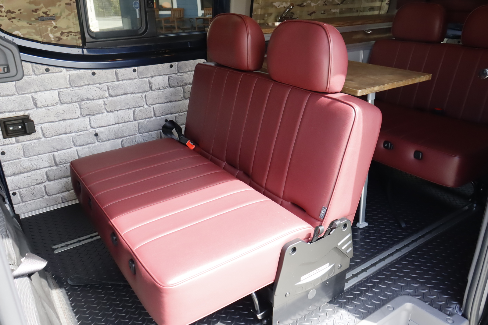 キャンピングカーバンコン