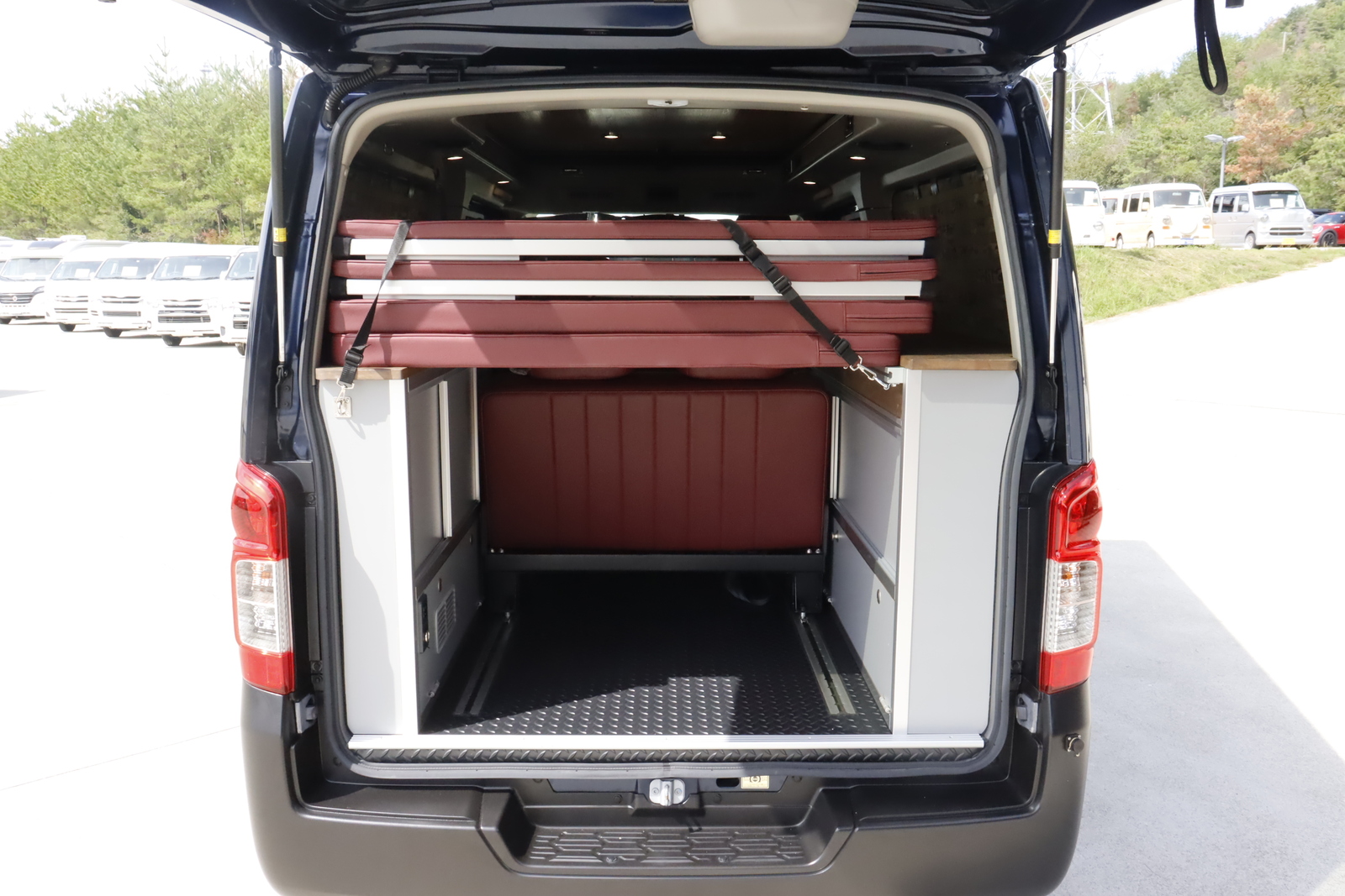 キャンピングカーバンコン