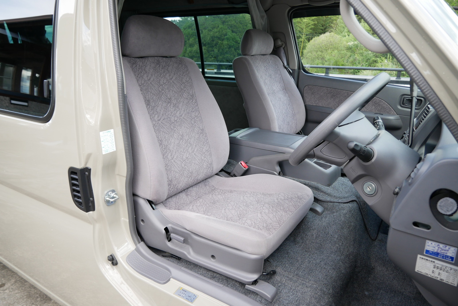 キャンピングカーバンコン