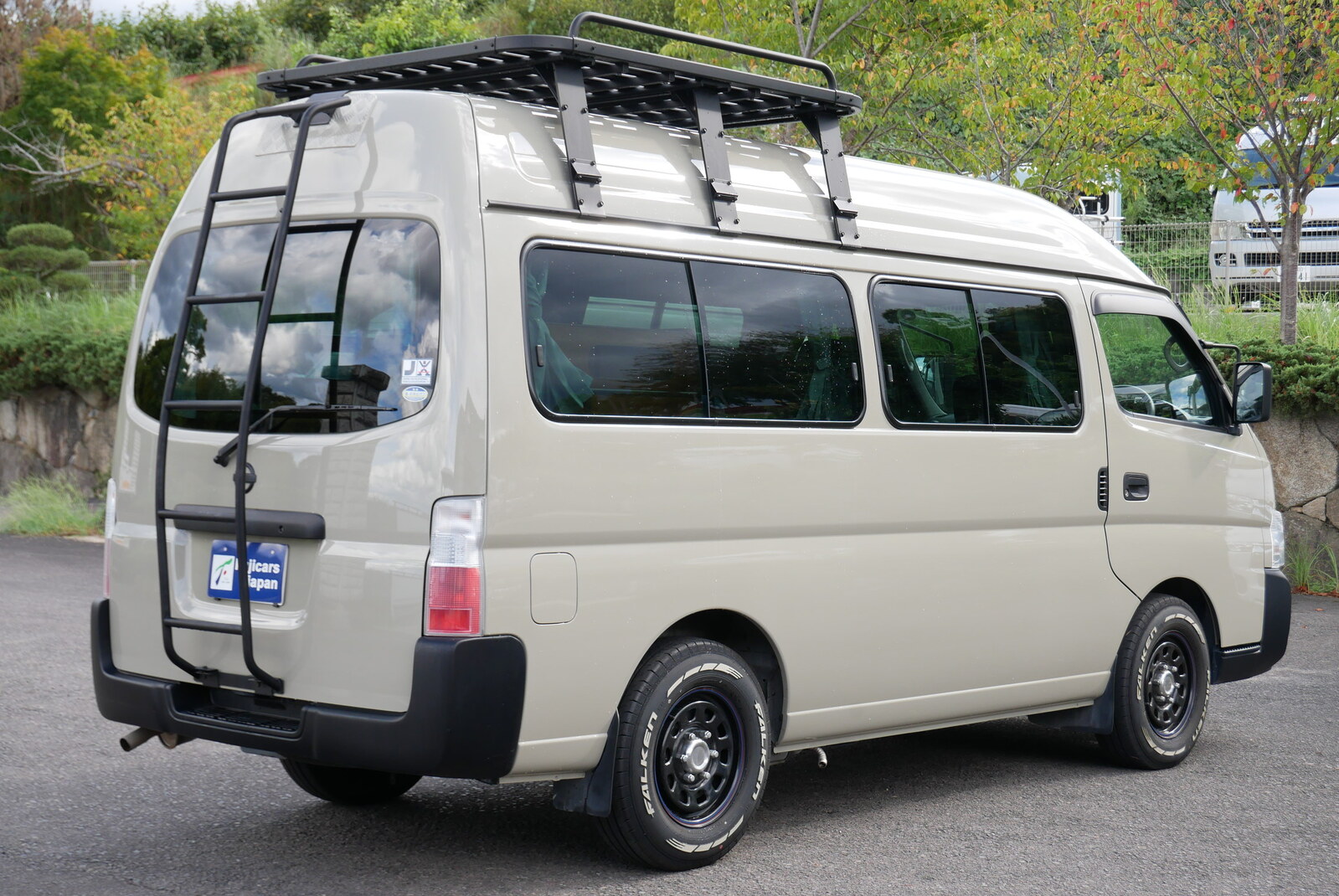 キャンピングカーバンコン