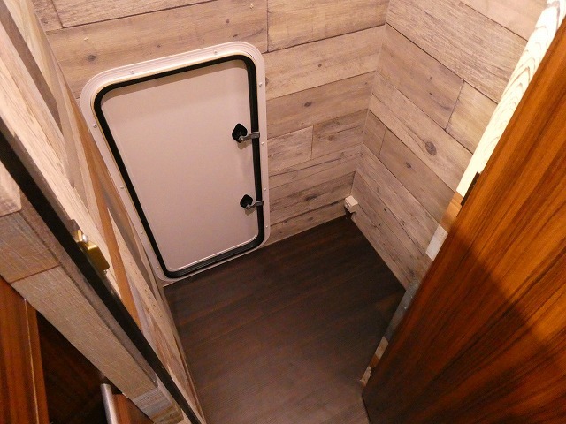 キャンピングカーキャブコン