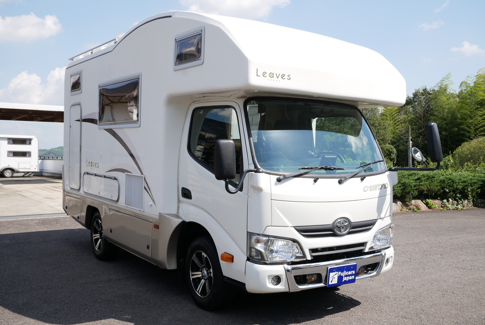 キャンピングカーキャブコン