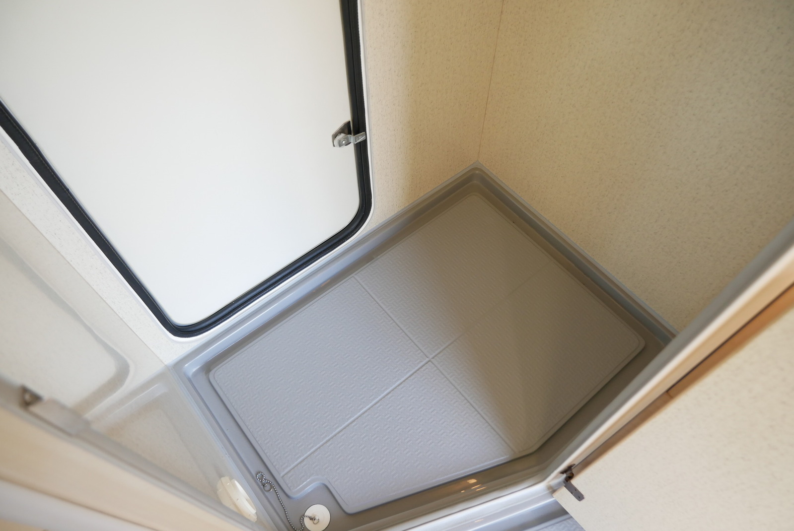 キャンピングカーキャブコン