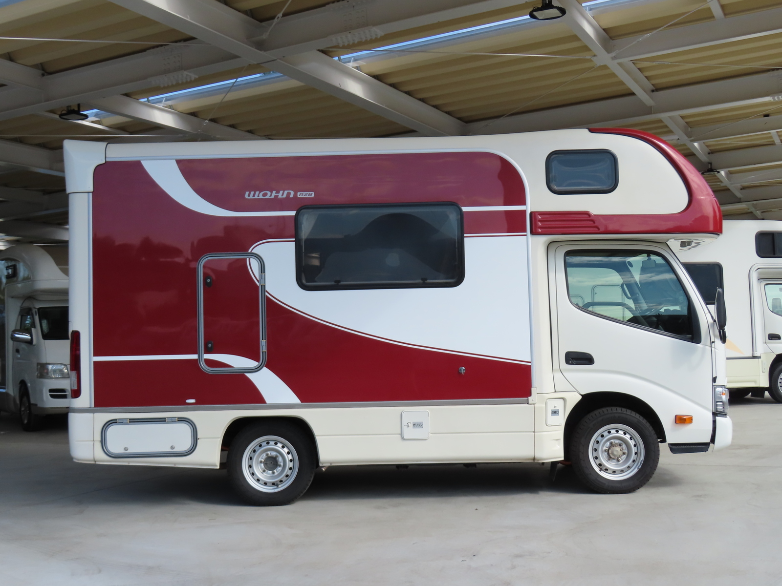 キャンピングカーキャブコン