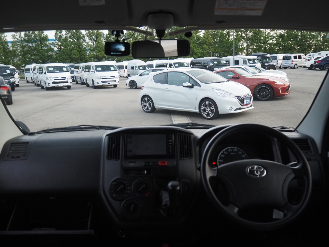 キャンピングカーバンコン