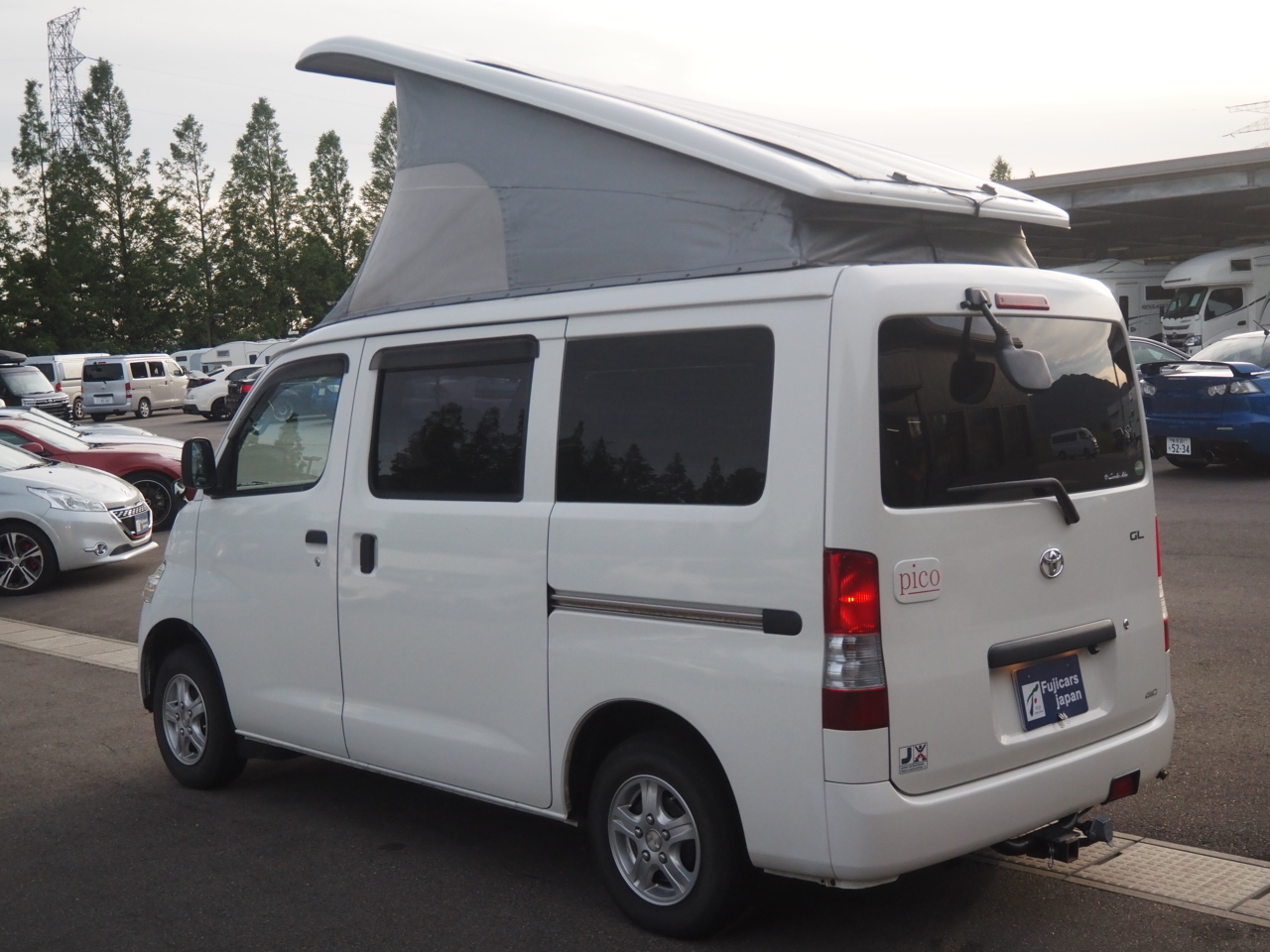 キャンピングカーバンコン