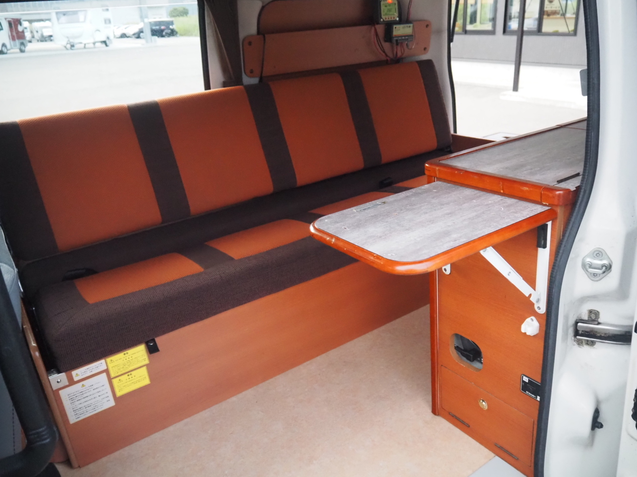 キャンピングカーバンコン