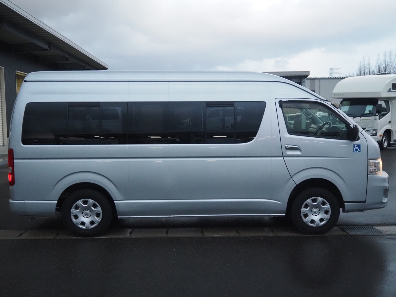 トヨタレジアスエース