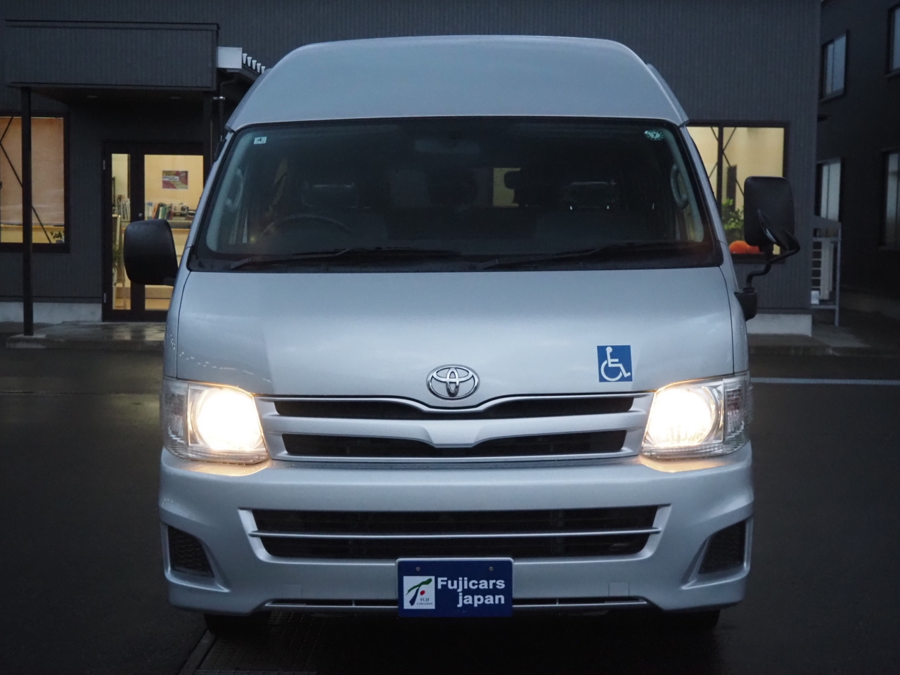 トヨタレジアスエース