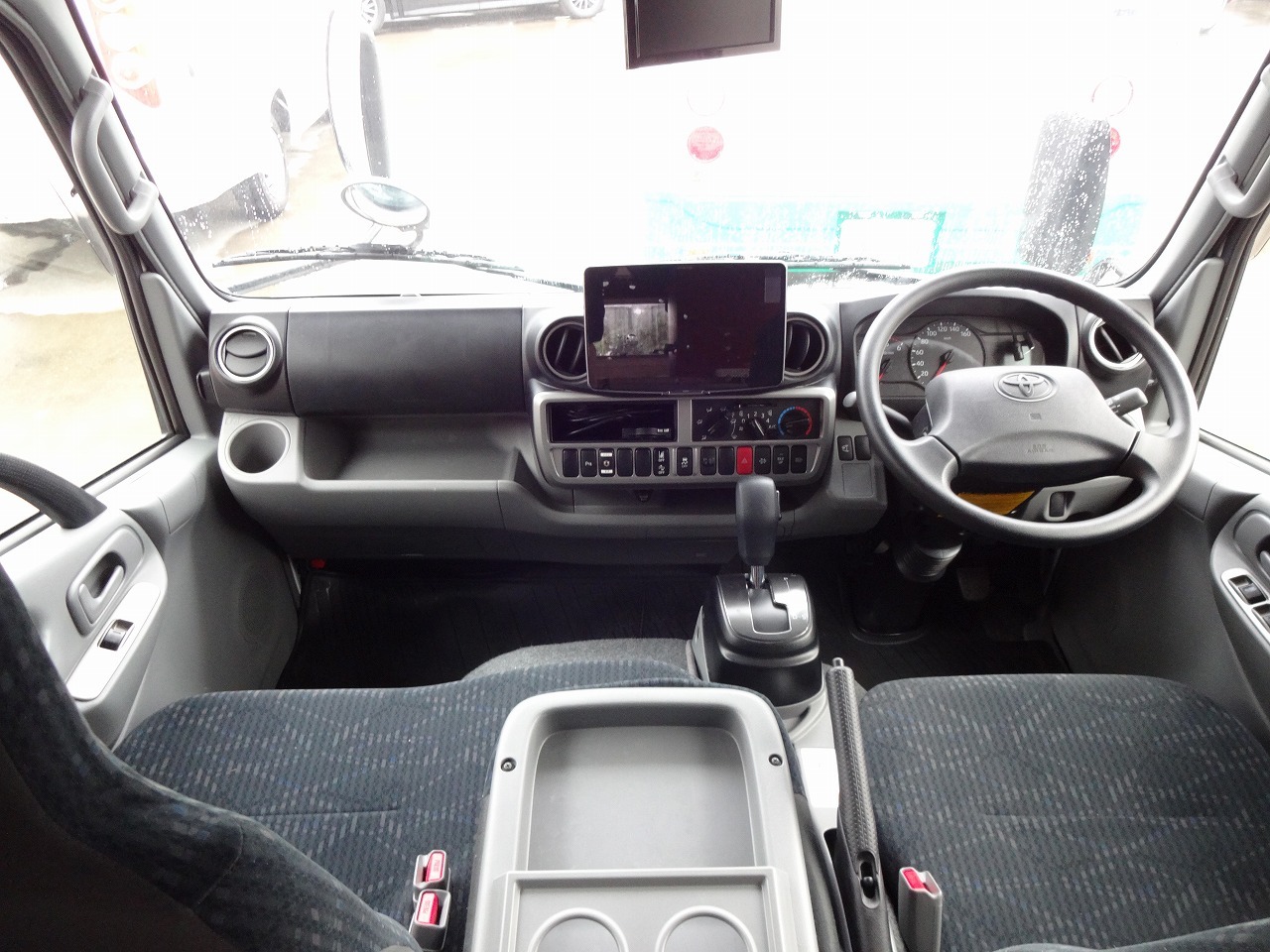 キャンピングカーキャブコン